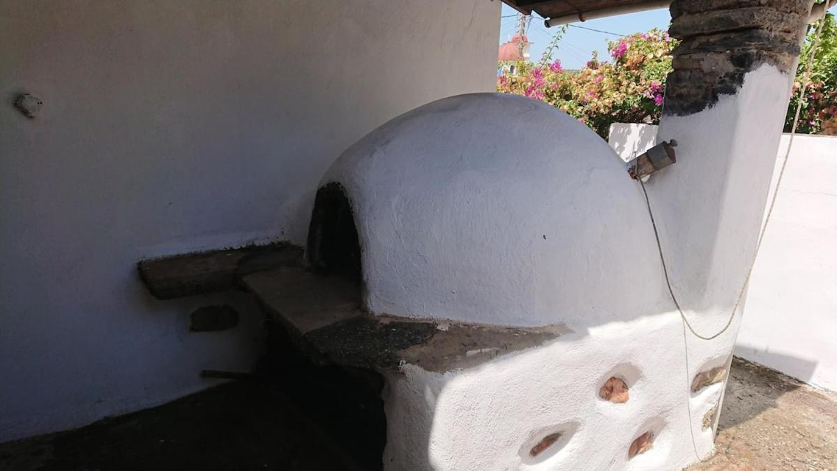 Afrodite'S House-Restaurated Oil Factory Agia  外观 照片