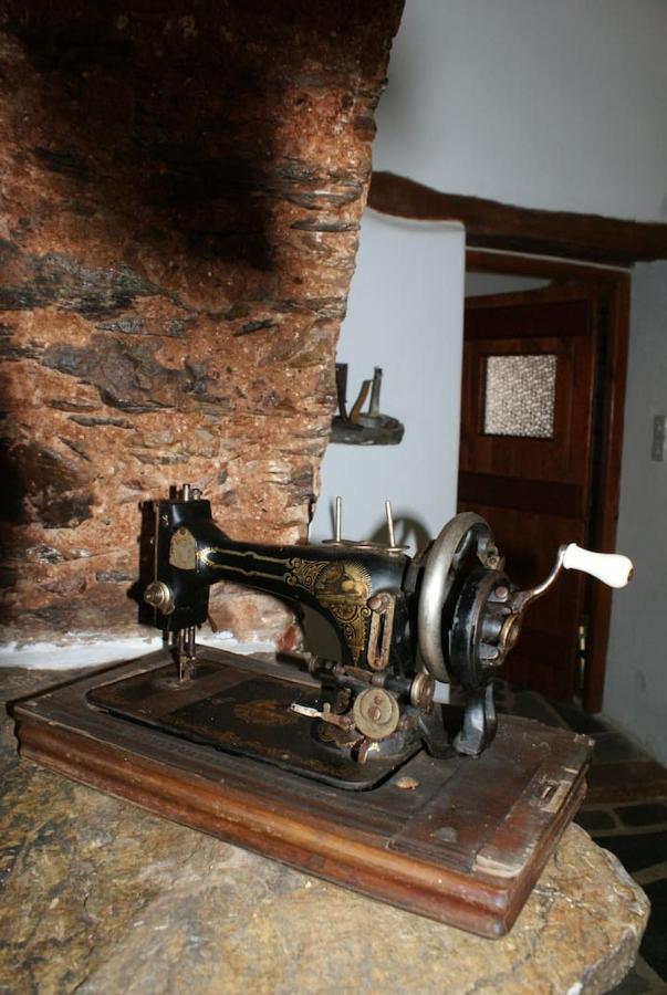Afrodite'S House-Restaurated Oil Factory Agia  外观 照片